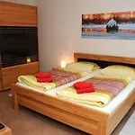 Adebarsoase アパート