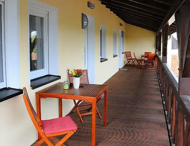 Adebarsoase Apartman