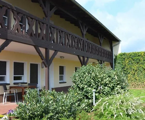 アパート Adebarsoase *